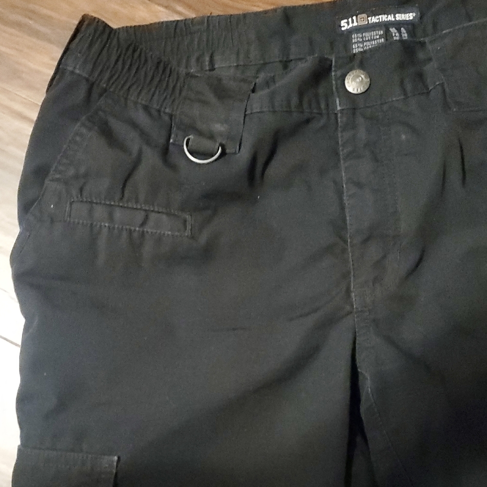 5.11 Tactical Women's Black Cargo Pants with D‑Ring and Utility Pockets - Picture 4 of 10